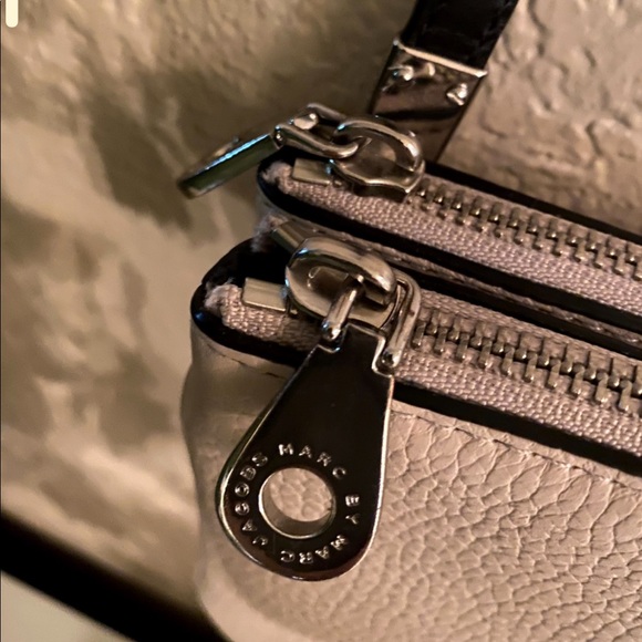 ❌SOLD❌Marc by Marc Jacobs shoulder bag - Picture 2 of 16